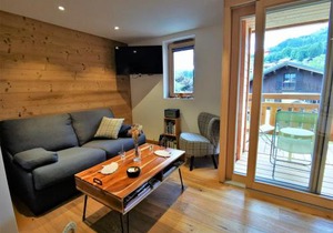 Appartement lumineux avec terrasse, proche pistes et commodités, Les Gets - FR-1-598-93