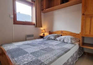 Appartement spacieux 4 pièces avec 3 chambres, balcon, proche télésiège à SuperDévoluy - FR-1-525-201
