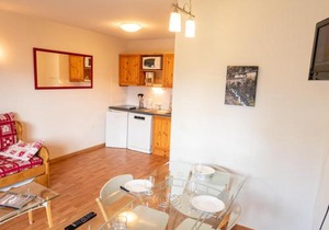 Appartement spacieux 4 pers au pied des pistes, proche télécabine à Modane - FR-1-468-49