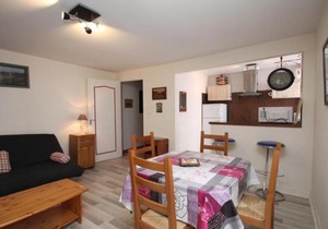 Appartement T2 avec Wifi au Centre du Mont-Dore, à 20m des Thermes, pour 5 personnes - FR-1-608-183