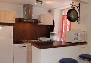 Appartement T2 avec Wifi au Centre du Mont-Dore, à 20m des Thermes, pour 5 personnes - FR-1-608-183