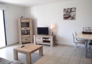 Appartement T2 moderne avec balcon, proche plage et port à Étel - FR-1-479-54
