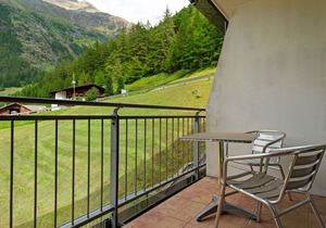 Appealing Apartment in Zwieselstein with Skiing Nearby