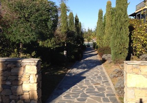 Appt 57 m2 4/5 pers in peace Garden level Secure swimming pool