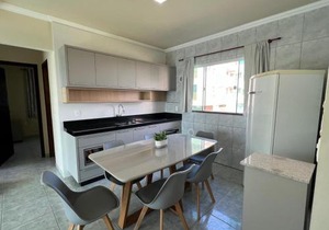 Aprecie Mariscal Nesta Hospedagem a 150 M do Mar - V4