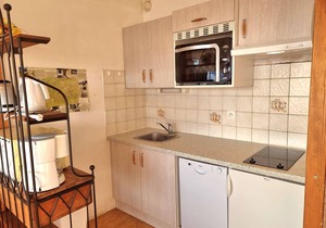 Apt 6 pers, south balcony, central, pets allowed, parking, WiFi, dishwasher