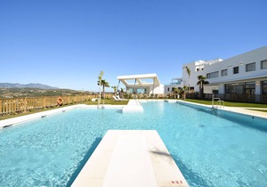 Apt at 5 min drive from La Cala de Mijas beach, electric barbecue on terrace.