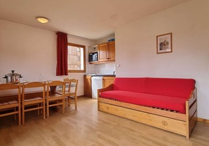 Apt for 10, 200m from chairlift, balcony, skiing, 3 rooms
