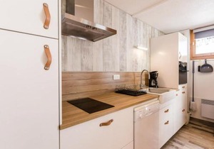 Apt rénové 2* pour 4/5p à Montchavin, proche pistes et commerces, parking gratuit - FR-1-329-52