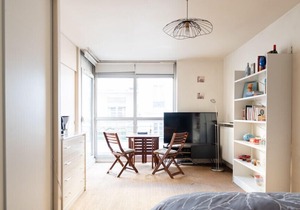 Apt with BALCONY near ALESIA