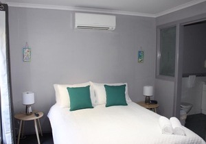 Aqualuna Beach Apartment 68