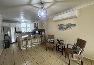 Aquatika Caribbean Breeze - The Penthouse Direct Access to the Beach & 5 Pools
