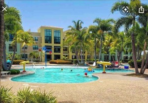 Aquatika Caribbean Breeze - The Penthouse Direct Access to the Beach & 5 Pools