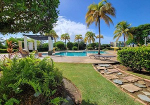 Aquatika Caribbean Breeze - The Penthouse Direct Access to the Beach & 5 Pools