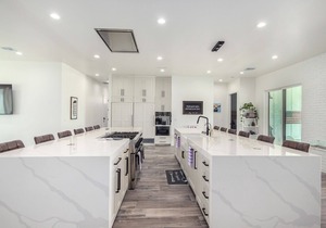 ARCADIA 2022 NEW BUILD - 5 bed/4.5bath - Heated Pool - PRIME LOCATION