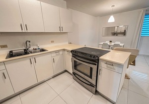 Arecibo Hotel 2106