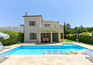 Argaka Beach Front Villas - Heated Private Pools - Amazing Sea Views - Wifi