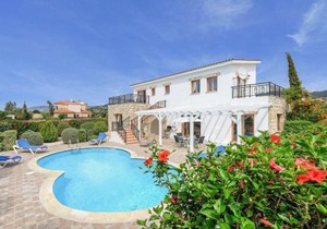 Argaka Beach Villa