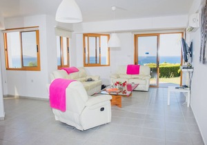 Argaka Tourist Beach Location - 3 Bed Villa - Amazing Sea Views