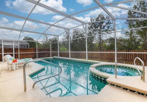 Arler House - Amazing 4 Bed 3 Bath - Private Pool