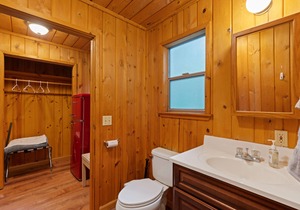 Armin - room Masoods Lodge