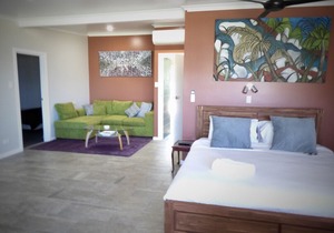 ArtHOUSE Beachfront Accommodation