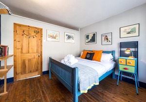 Artistic and Soulful Carnaby Street Movie Pad
