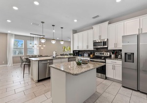 Artistic Home with Games Room at Encore