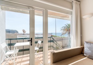 Asara Playa apartment, next to the sea. completely renovated
