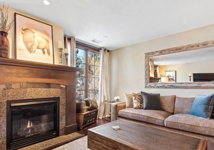 Ascent 202 - Sophisticated Three Bedroom