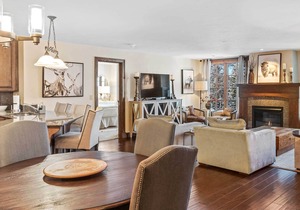 Ascent 202 - Sophisticated Three Bedroom