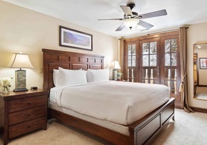 Ascent 207 - Two bedroom with mountain views