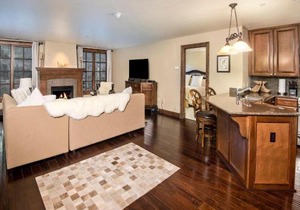 Ascent Residence 208