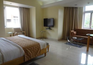 Ascot Hotel