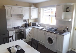 ASHTREE HOUSE,CHESTER.EXCELLENT LOCATION,PRIVATE PARKING & GARDEN IN QUIET AREA.