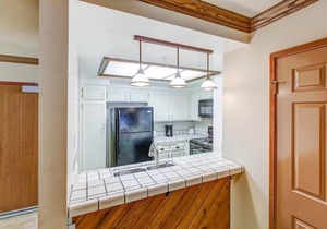 Aspen Creek #225 | Nearby Hiking, Shared Pool & Hot Tub, Close to Skiing!