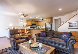 Aspen Meadows #2 Sun-Filled, 3 bedroom condo