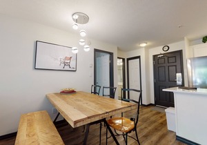 ASPENS 132 | Prime Ski-In/Out Location! | 2BDR Luxury Condo | Pool & Hot Tub