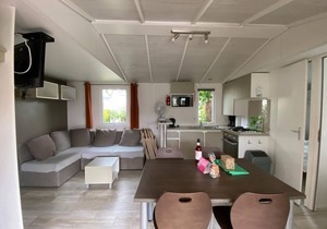 Association of 2 mobils homes - 5 to 8 bedrooms - 10 to 16 people