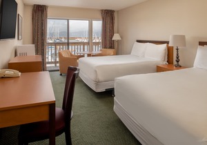 Astoria Riverwalk Inn