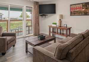 Astoria Riverwalk Inn