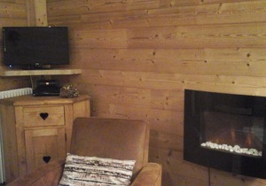 at the foot of the slopes renovated 2 bedrooms 2 bathrooms separate wc