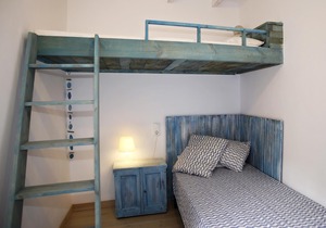AT002 PLATJA: House for 5 people in second line of the beach of Baix a Mar