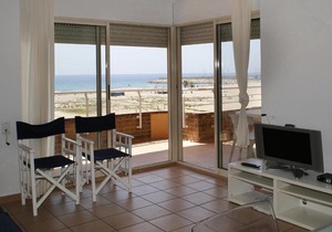 AT038 Vistas de la playa, primera línea con piscina