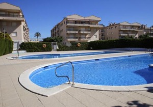 AT039 Comunidad con 2 piscinas, a 5 min a pie de la playa
