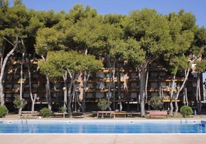 AT046 Els Pins, 1ra línea de la playa, piscina, airco, aparcamiento
