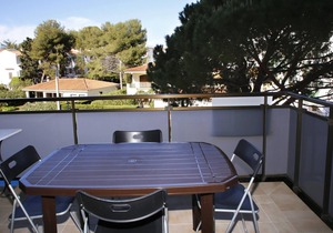 AT121 PROTOMAR: Apartment with communal pool a few meters from the beach