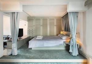 Athens Penthouse Suite on 6th floor
