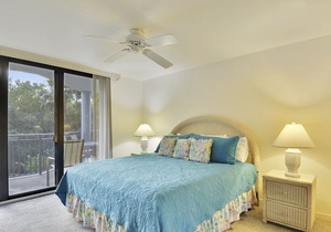 ATLANTIC PARADISE Condo 1800 Atlantic, shared pool, jacuzi, BBQ, family fun!
