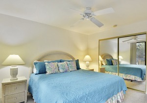 ATLANTIC PARADISE Condo 1800 Atlantic, shared pool, jacuzi, BBQ, family fun!